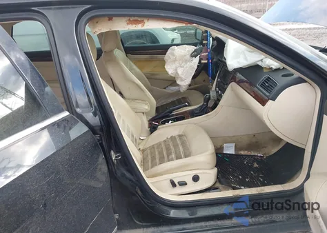 2013 Volkswagen Passat 2.0L Tdi Sel Premium z USA, uszkodzony, nr VIN 1VWCN7A38DC001740